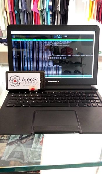 Arquivo:Lapdock =D.jpg